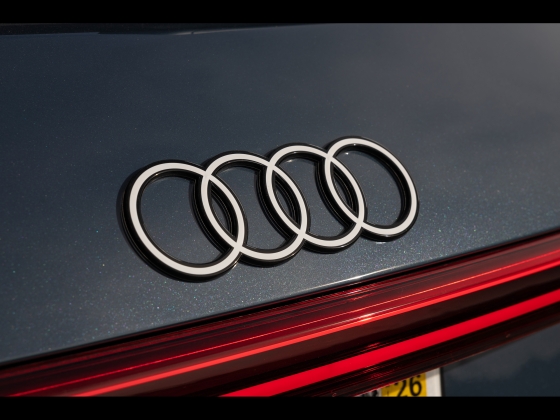 Audi Q8 e-tron [2024] 005