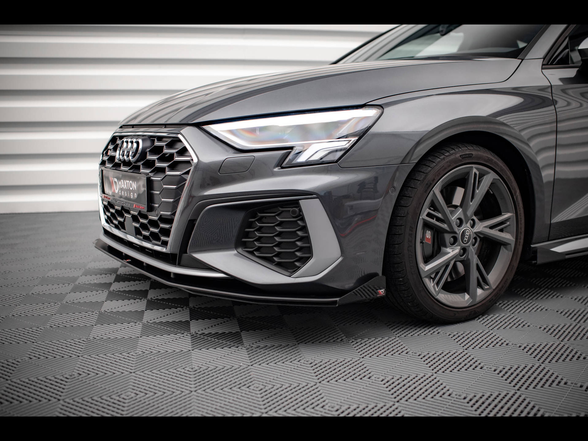 Maxton Design Audi S3 Sedan [   アウディに嵌まる   壁紙画像ブログ