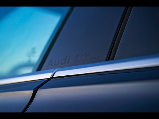 Audi SQ8 TFSI [2024] 004