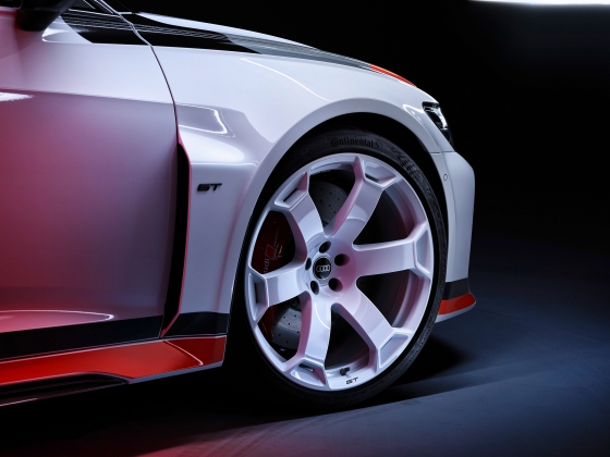 Audi RS 6 Avant GT [2024] 005