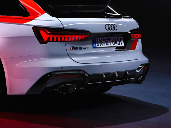 Audi RS 6 Avant GT [2024] 007
