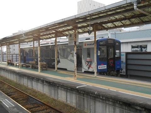 oth-train-1117.jpg