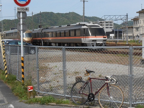 oth-train-1118.jpg