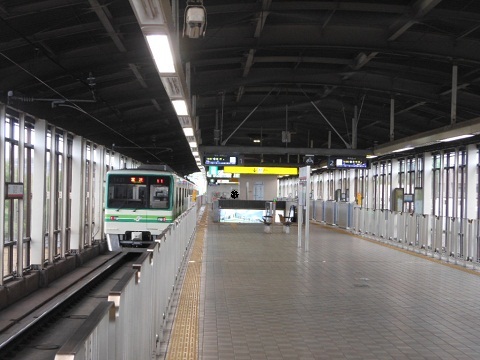 oth-train-1149.jpg