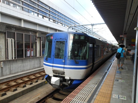 oth-train-1211.jpg