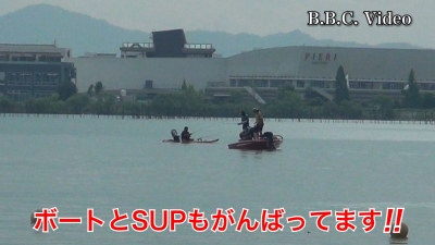 台風から2日目の琵琶湖は平常モード!! 真野浜沖でSUPが釣りしてます #今日の琵琶湖（YouTube 23/08/17）