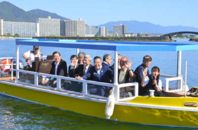琵琶湖疏水船延伸航路を京滋3首長が試乗