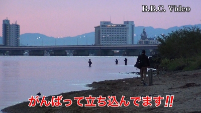 真野浜から眺めた琵琶湖北湖!! 立ち込み釣りは土曜日にしては空いてます #今日の琵琶湖（YouTube 23/10/14）
