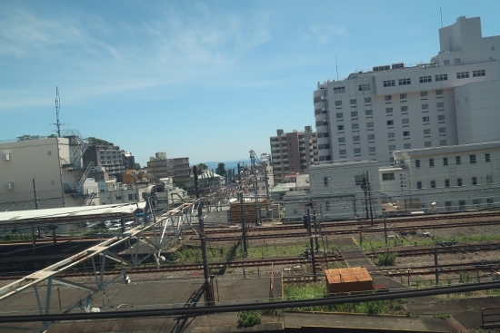 東海道新幹線の車窓から