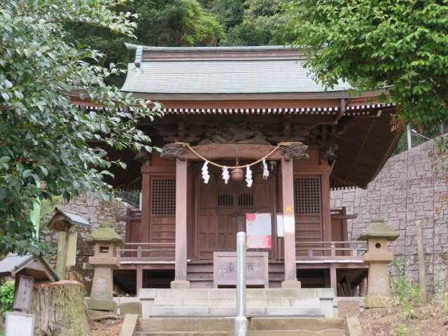 十二神社の拝殿１