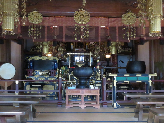 極楽寺の本堂４