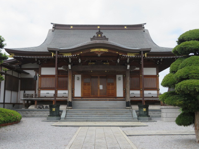円融寺の本堂１