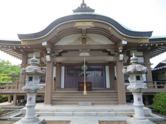 観音寺の本堂２