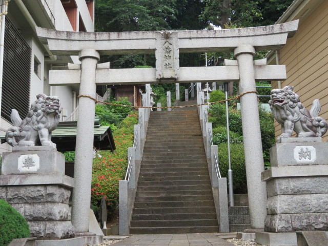 小台稲荷神社・八幡神社の鳥居２
