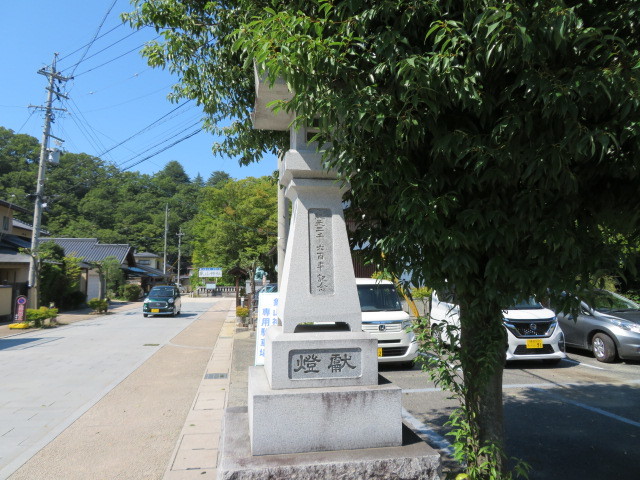 象山神社の参道１